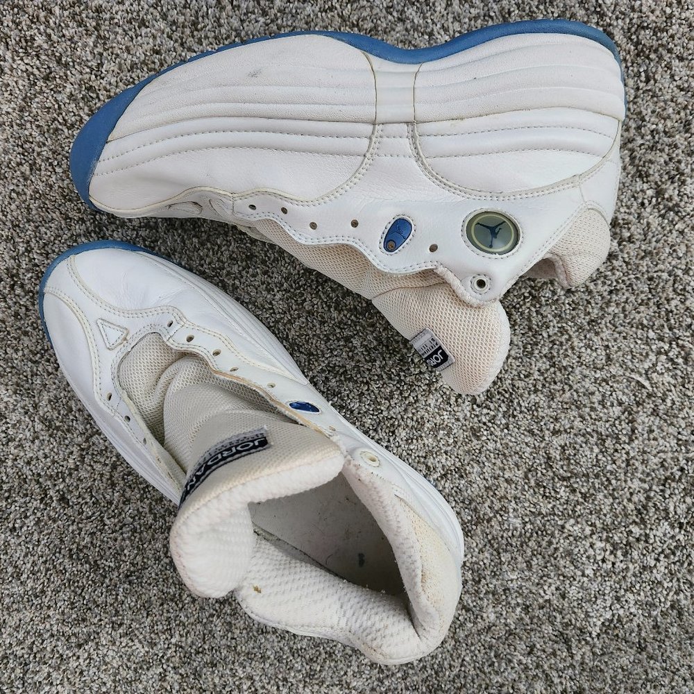 VINTAGE OG 1997 NIKE JORDAN JUMPMAN SIZE 8.5